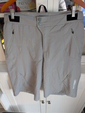 ​Urban Men's Size L Cycling Shorts Gray Adjustable Waist Unpadded MTB